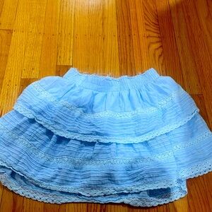 Blue ruffled skirt in good condition